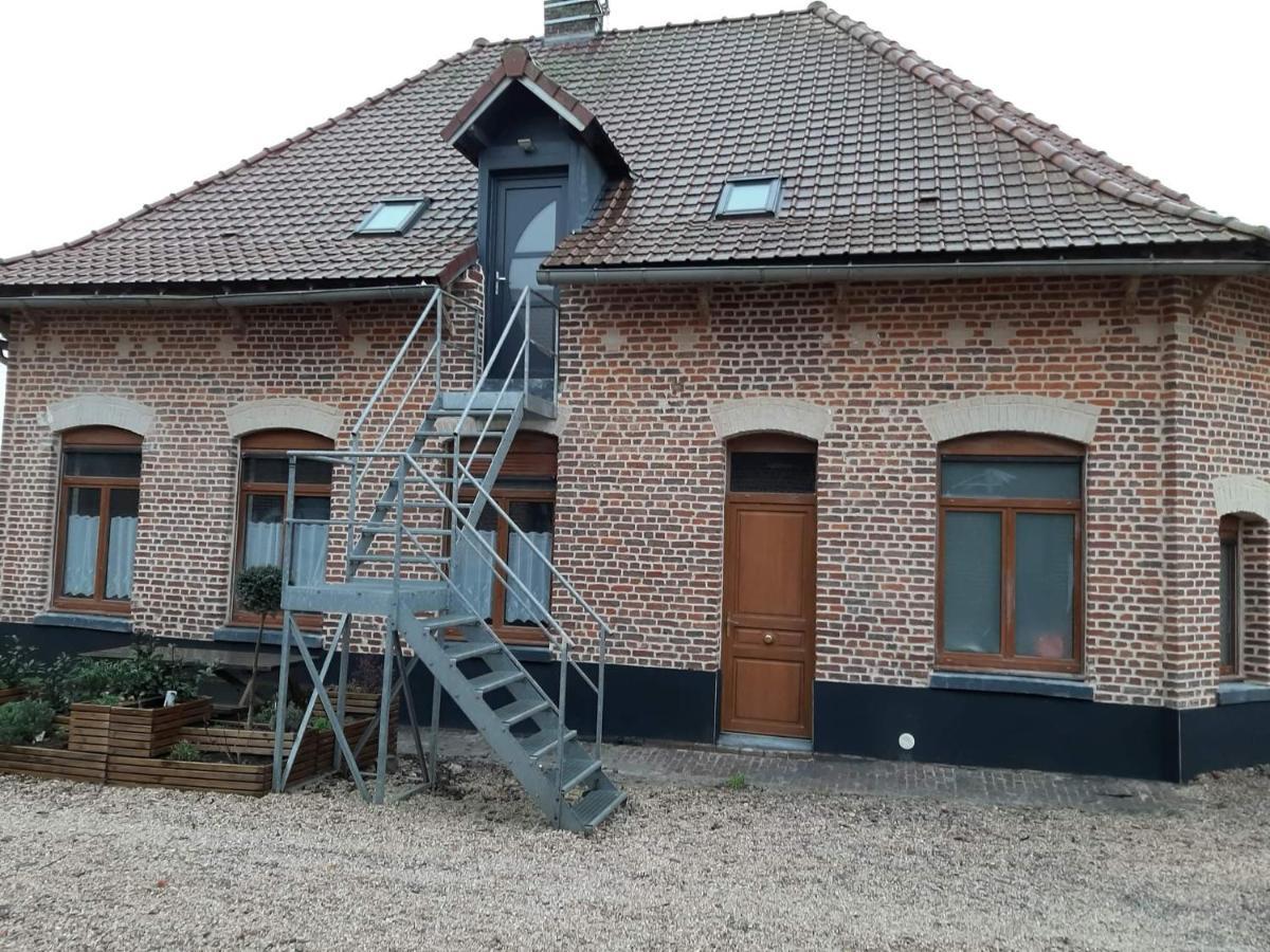 Gite Esprit Loft Fromelles Exterior foto